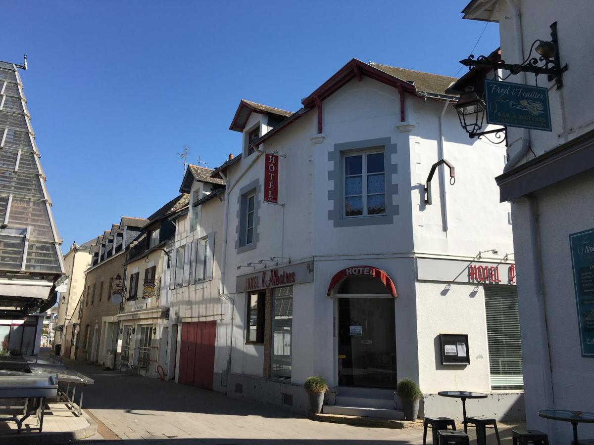 Hôtel L'albatros Le Pouliguen Esterno foto