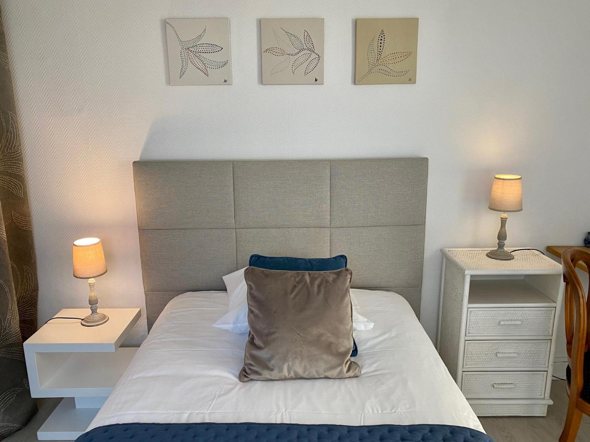 Hôtel L'albatros Le Pouliguen Esterno foto