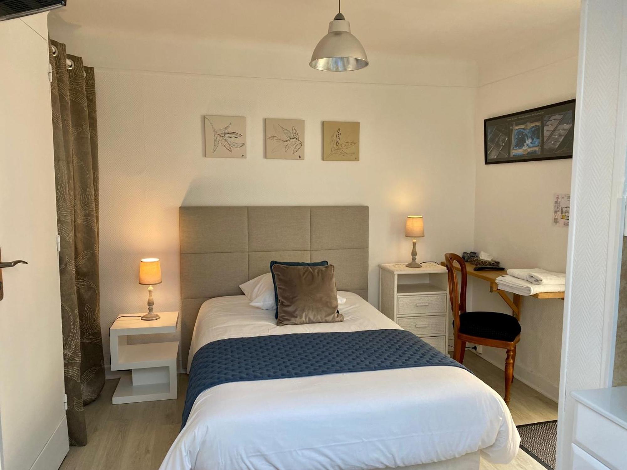 Hôtel L'albatros Le Pouliguen Esterno foto