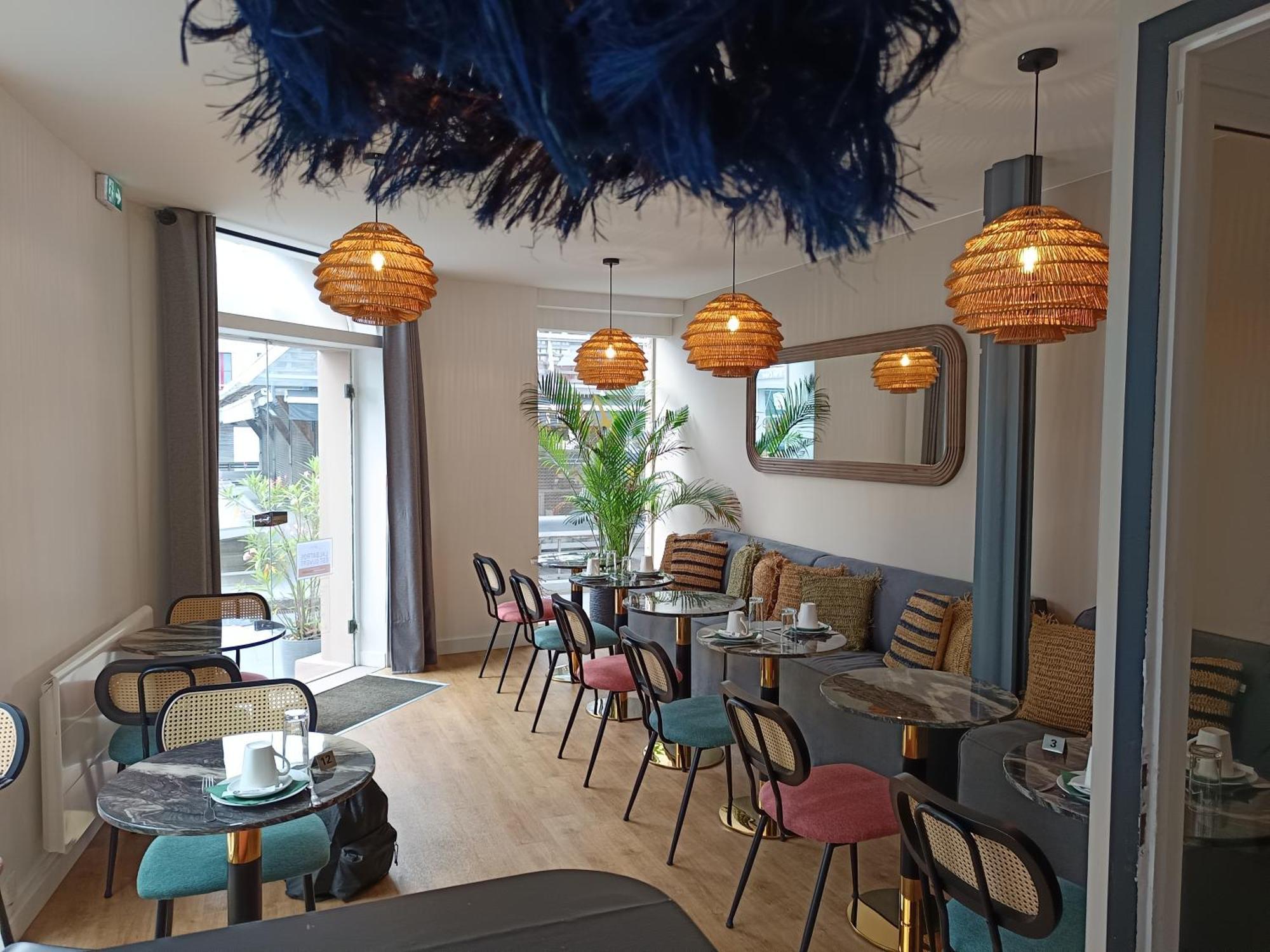 Hôtel L'albatros Le Pouliguen Esterno foto